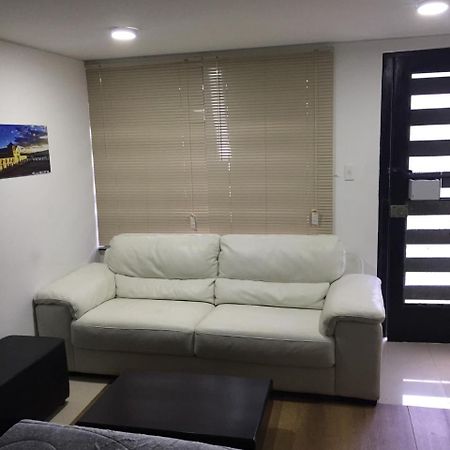 Apta Estudio Bien Ubicado Bogotá Kültér fotó